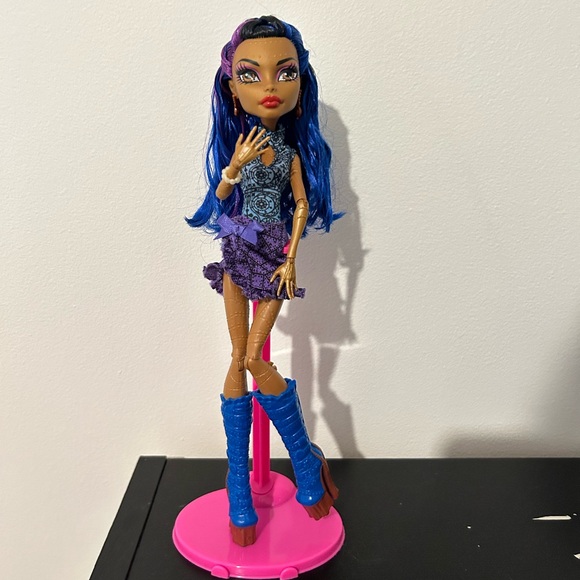 Monster High Doll Art Class Robecca Steam Doll in Dance Class outfit - Picture 5 of 5